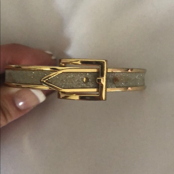 Jewelry - ::Gifted::🌼